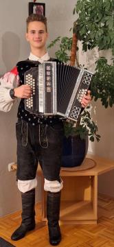17. Tradicionalno mednarodno tekmovanje harmonikarjev (3)